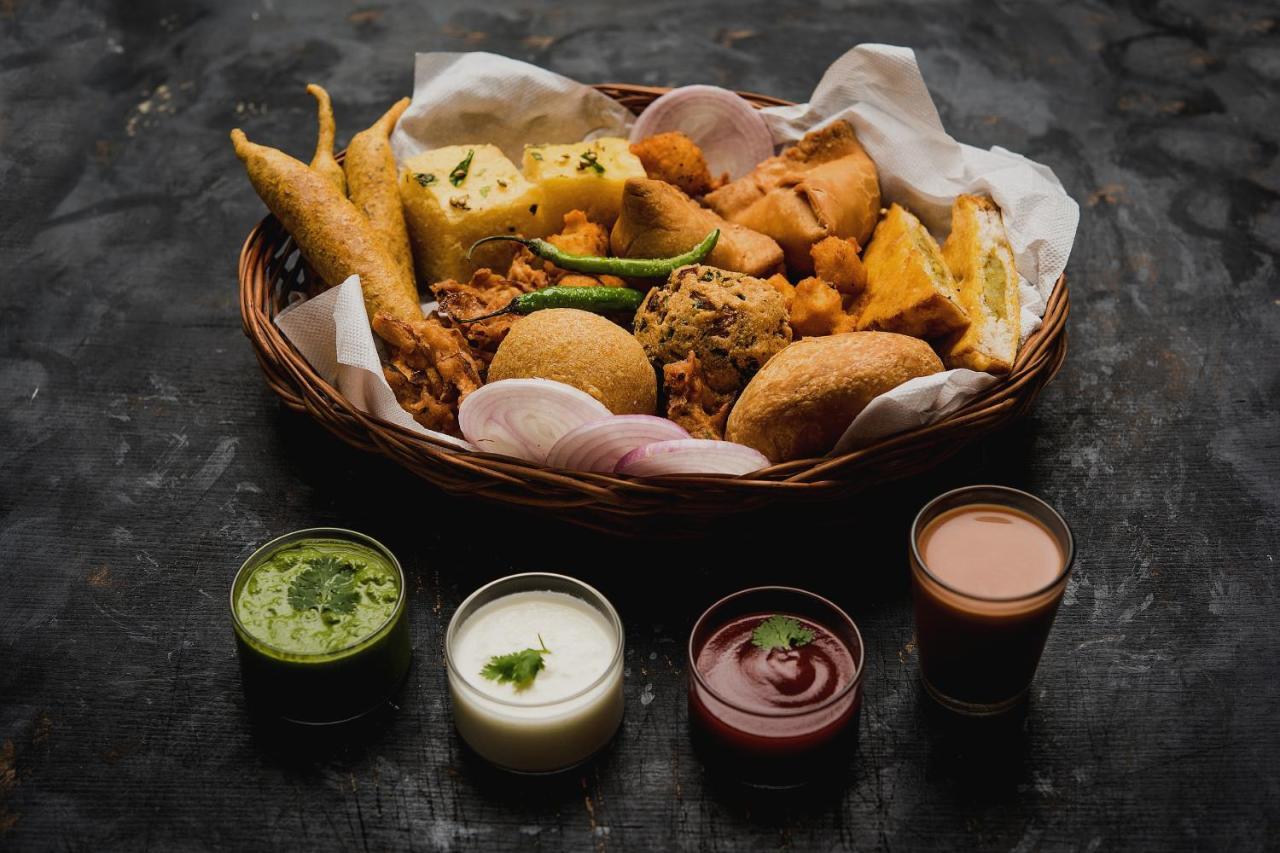 Spot On Sharma'S Kitchen & Home Stay Bajaura Exterior foto